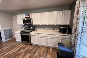 9188 County Rd 200 W, Wheatfield, IN 46392 - Photo 10
