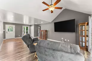 9188 County Rd 200 W, Wheatfield, IN 46392 - Photo 10