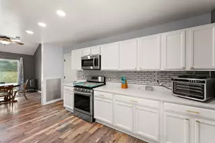 9188 County Rd 200 W, Wheatfield, IN 46392 - Photo 14