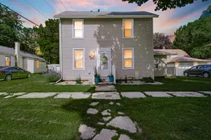 406 C St, La Porte, IN 46350 - Photo 2