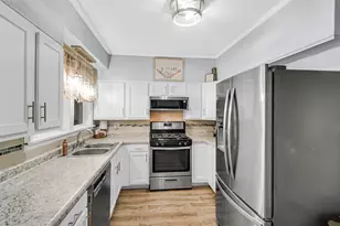 406 C St, La Porte, IN 46350 - Photo 10
