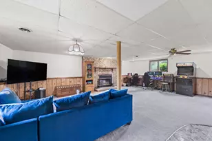 9272 Vigo St, Crown Point, IN 46307 - Photo 16