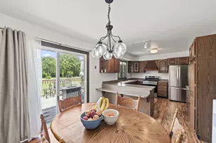 9272 Vigo St, Crown Point, IN 46307 - Photo 6