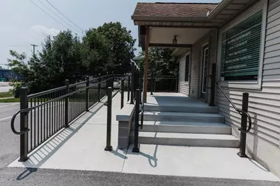 210 E Washington Street, Rensselaer, IN 47978 - Photo 2