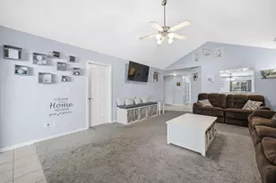 10615 Pike St, Crown Point, IN 46307 - Photo 4