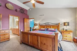 3256 Brighton Ln, Valparaiso, IN 46385 - Photo 40