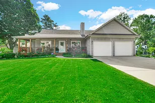 1806 Washington St, Valparaiso, IN 46383 - Photo 2