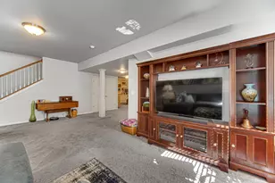 1806 Washington St, Valparaiso, IN 46383 - Photo 24
