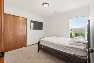 2451 W 85th Ln, Merrillville, IN 46410 - Photo 28