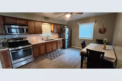 3348 W 80th Avenue, Merrillville, IN 46410 - Photo 4