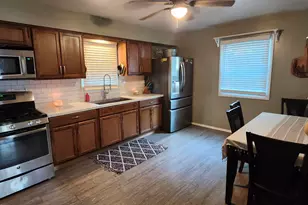 3348 W 80th Ave, Merrillville, IN 46410 - Photo 4