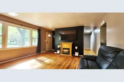 3348 W 80th Avenue, Merrillville, IN 46410 - Photo 2