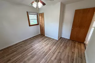 4127 Pennsylvania St, Gary, IN 46409 - Photo 12