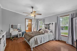 371 Pinewood Dr, Valparaiso, IN 46385 - Photo 16