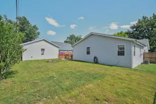 371 Pinewood Dr, Valparaiso, IN 46385 - Photo 34