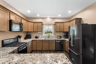 13421 N Oriole Dr, Wheatfield, IN 46392 - Photo 12