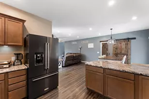 13421 N Oriole Dr, Wheatfield, IN 46392 - Photo 10