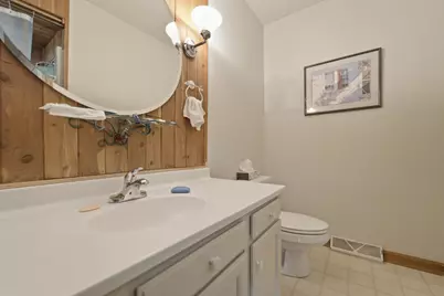 1402 Wood Street, Valparaiso, IN 46383 - Photo 32