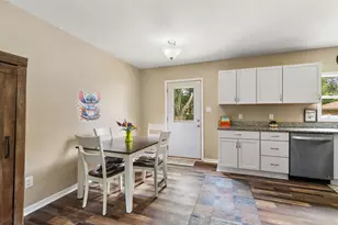 1456 Lincoln St, Hobart, IN 46342 - Photo 6