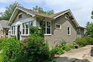 233 Oakwood St, Hammond, IN 46324 - Photo 2