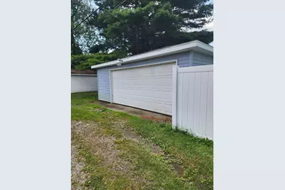 4920 E 27th Avenue, Lake Station, IN 46405 - Photo 24