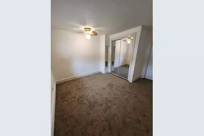 4920 E 27th Avenue, Lake Station, IN 46405 - Photo 8