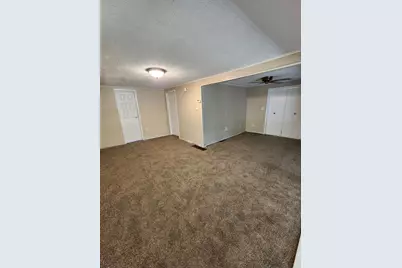 4920 E 27th Avenue, Lake Station, IN 46405 - Photo 12