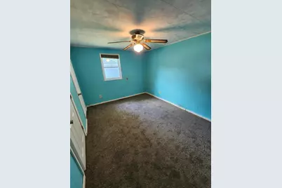 4920 E 27th Avenue, Lake Station, IN 46405 - Photo 16