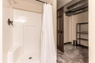 8223 Maple Ave, Gary, IN 46403 - Photo 34