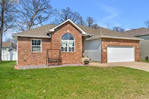 2724 Barberry Dr, Hobart, IN 46342 - Photo 2