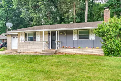 2916 Elmwood Street, Portage, IN 46368 - Photo 2