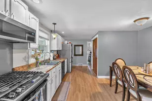 2916 Elmwood St, Portage, IN 46368 - Photo 8