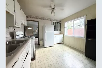 3352 Kenwood Street, Hammond, IN 46323 - Photo 6