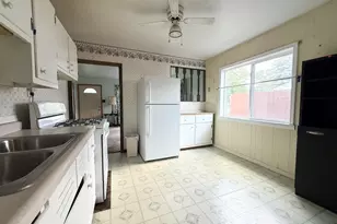 3352 Kenwood St, Hammond, IN 46323 - Photo 6
