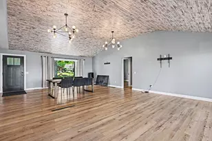 669 Waverly Rd, La Porte, IN 46350 - Photo 4