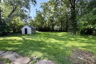 1855 W 57th Ave, Merrillville, IN 46410 - Photo 4