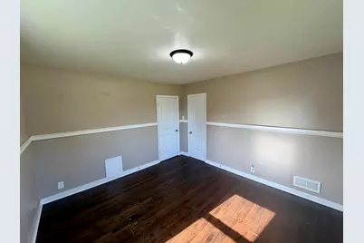 1855 W 57th Avenue, Merrillville, IN 46410 - Photo 12