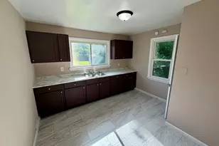 1855 W 57th Ave, Merrillville, IN 46410 - Photo 2