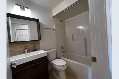 2045 45th Street #203, Highland, IN 46322 - Photo 14
