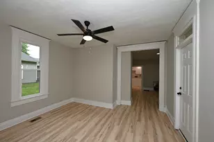 524 N Market St, Winamac, IN 46996 - Photo 14