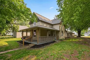 524 N Market St, Winamac, IN 46996 - Photo 2