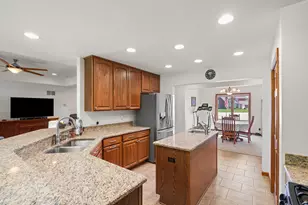 6501 E 116th Pl, Crown Point, IN 46307 - Photo 12