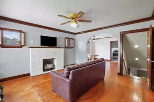 144 N Michigan Ave, Hobart, IN 46342 - Photo 8