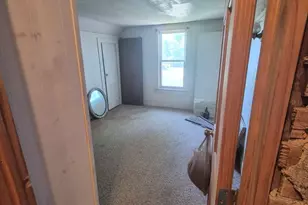 521 W 21st St, Connersville, IN 47331 - Photo 10