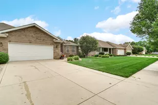 2027 Northwinds Dr, Dyer, IN 46311 - Photo 4