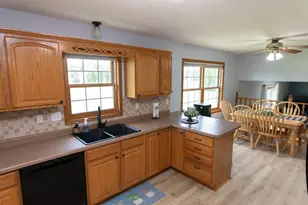 10216 New Hampshire St, Crown Point, IN 46307 - Photo 14