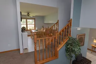 10216 New Hampshire St, Crown Point, IN 46307 - Photo 16