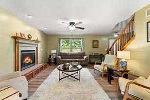 3021 Blue Grouse St, Valparaiso, IN 46383 - Photo 6