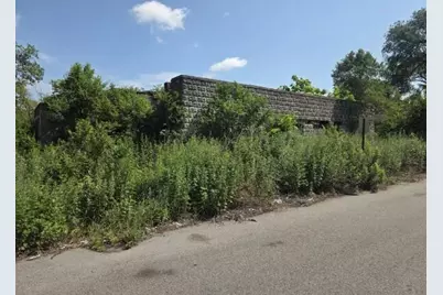 2596 W 9th Avenue, Gary, IN 46404 - Photo 2