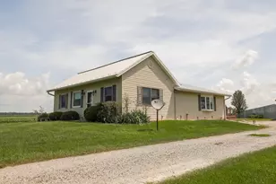 21505 Colfax St, Lowell, IN 46356 - Photo 4